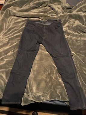 Reax motorcycle jeans with knee armor. 38x32